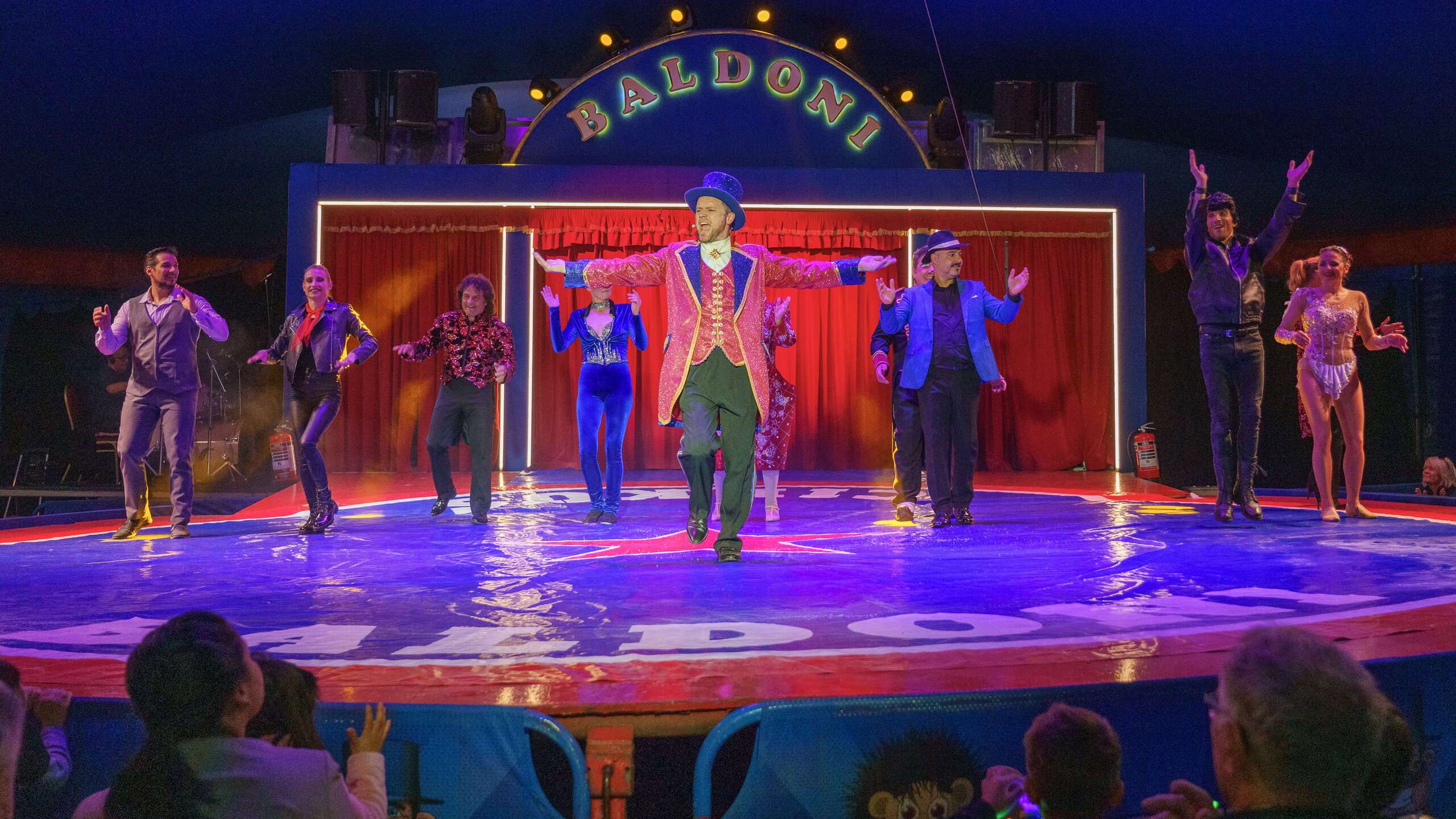 Cirkus-10.jpg
